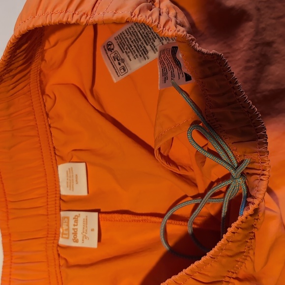 Levi's shorts - Picture 4 of 6